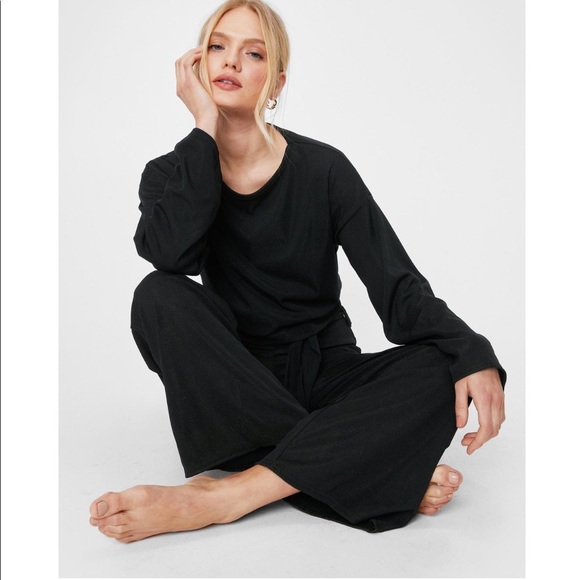 US 6 set Long sleeve crop top and pants set - Picture 2 of 5